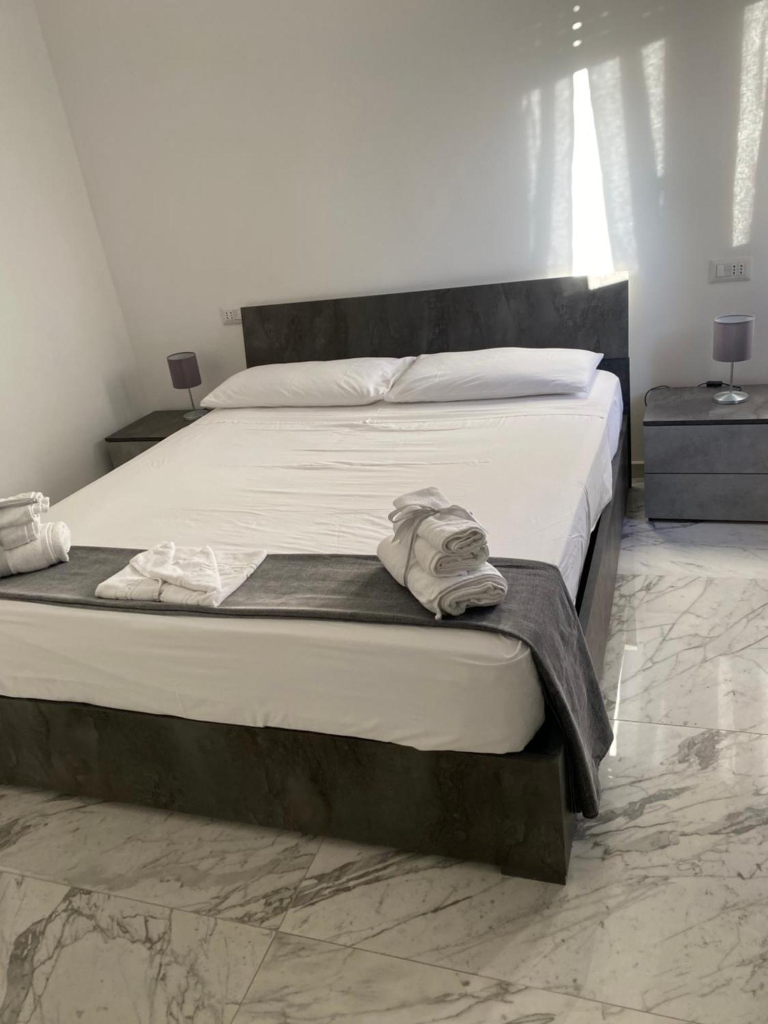 B&B De Rossi185 Bari Eksteriør bilde