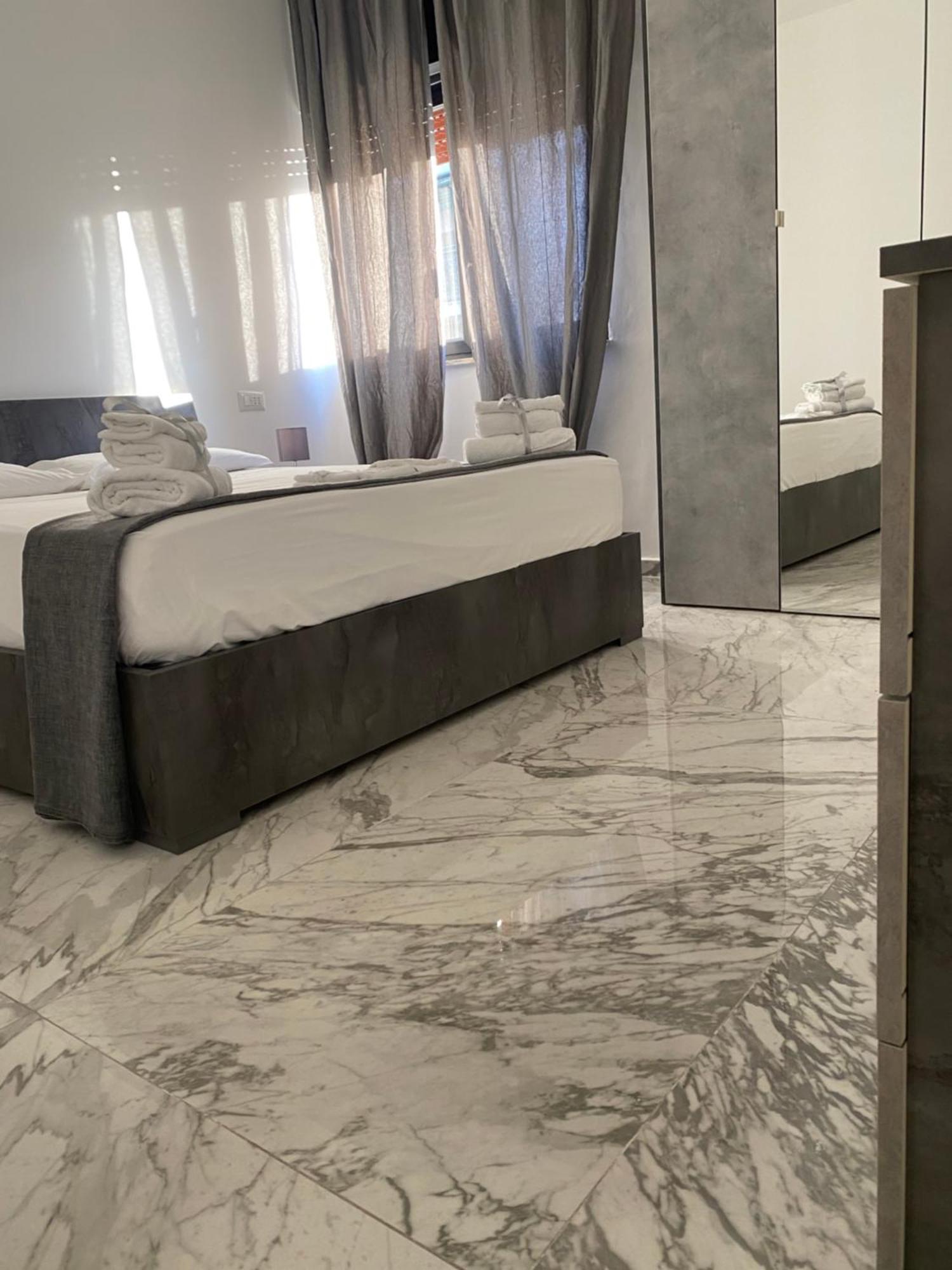 B&B De Rossi185 Bari Eksteriør bilde